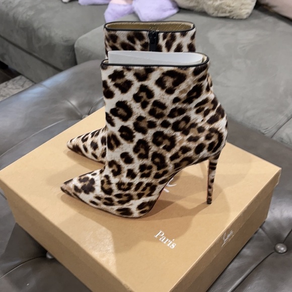 CHRISTIAN LOUBOUTIN 
So Kate Booty 100 leopard-print calf-hair boots Size 38 - Picture 10 of 13